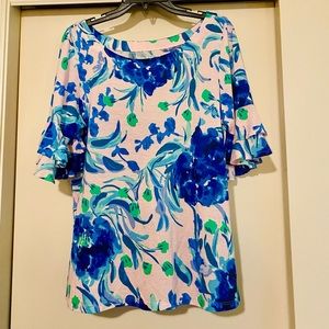 EUC Lilly Pulitzer L Lula Top in Sweet Pea